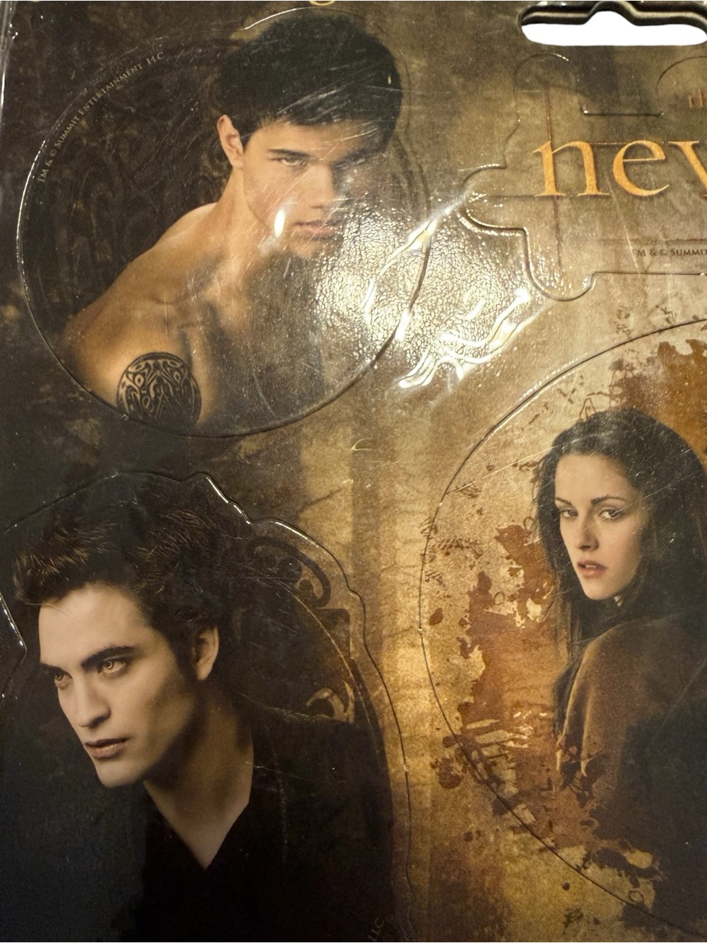 Twilight Saga New Moon 8 Piece Magnet Set Sealed Rare Movie Collectible - Picture 4 of 7